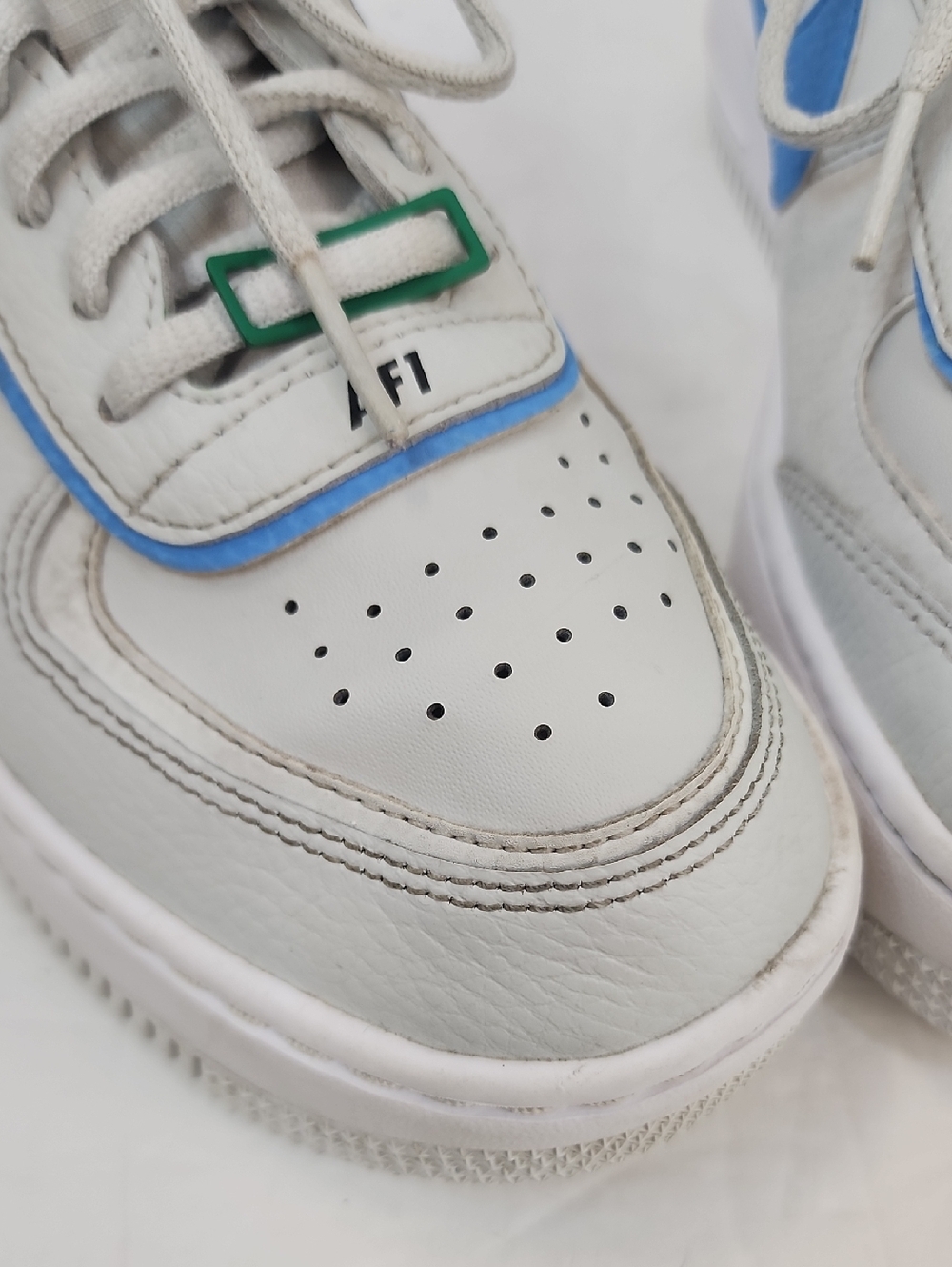 Nike Air Force 1 White Blue Green Low Top Sneakers Shoes Size 7 - Picture 7 of 13